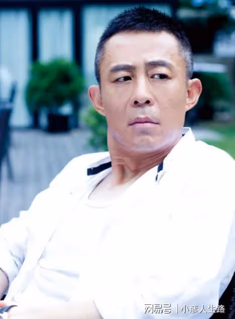 侯勇:和沈蓉離婚後,三婚娶小20歲嬌妻才遇幸福,而前妻沈蓉呢?