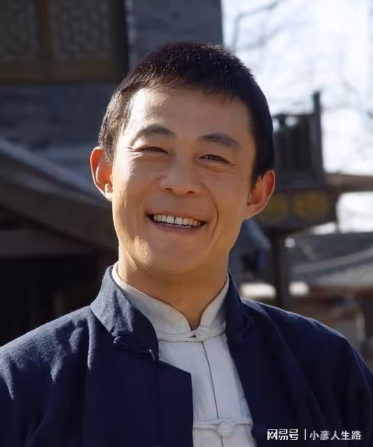 侯勇:和沈蓉離婚後,三婚娶小20歲嬌妻才遇幸福,而前妻沈蓉呢?