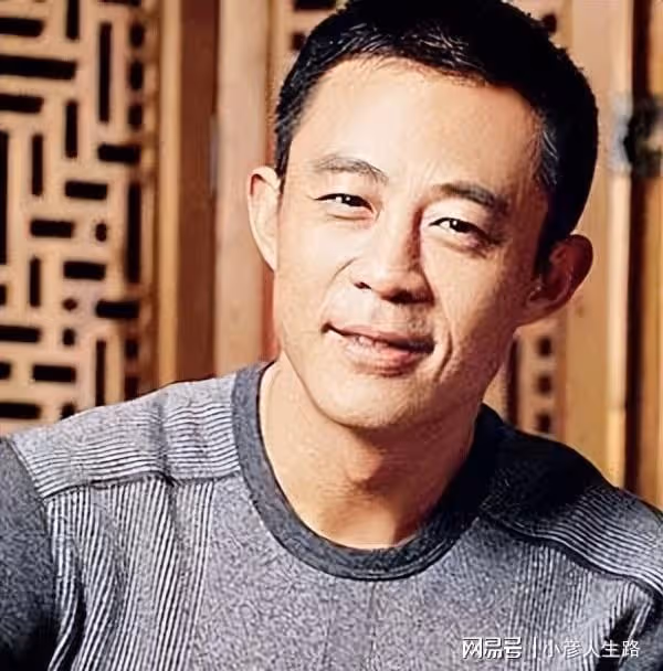 侯勇:和沈蓉離婚後,三婚娶小20歲嬌妻才遇幸福,而前妻沈蓉呢?