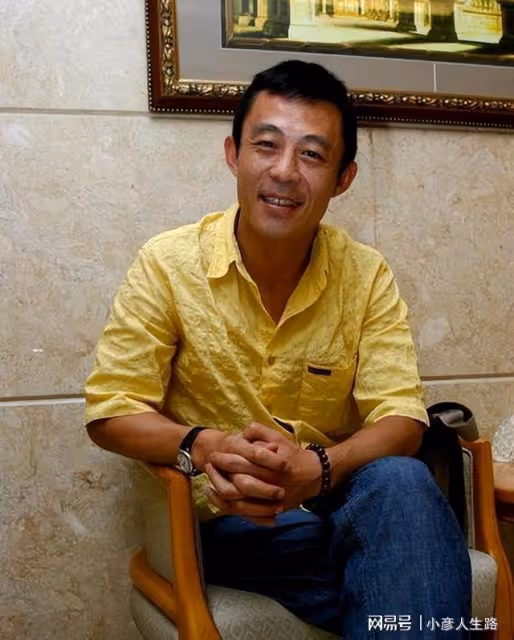 侯勇:和沈蓉離婚後,三婚娶小20歲嬌妻才遇幸福,而前妻沈蓉呢?