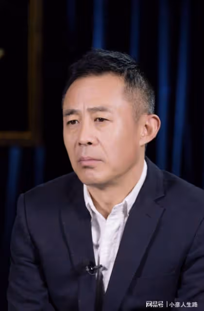 侯勇:和沈蓉離婚後,三婚娶小20歲嬌妻才遇幸福,而前妻沈蓉呢?