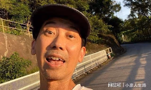 57歲張達明患癌後再度復出,右耳聽力僅剩6成,曾絕望到選骨灰盒