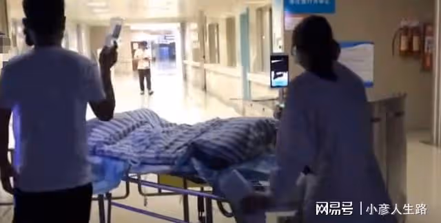 女孩傷情如何,醫院回應含糊不清,央視六問亮明態度