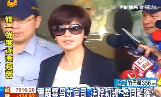 賈靜雯女兒梧桐妹17歲生日,五官像親爸爸,修傑愷疑似缺席