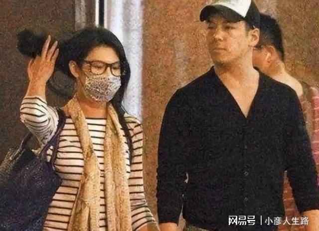賈靜雯女兒梧桐妹17歲生日,五官像親爸爸,修傑愷疑似缺席