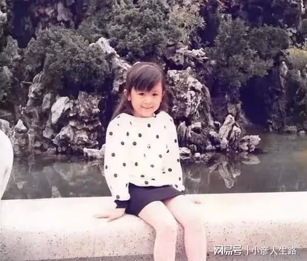 港圈美女盛產颯爽型?軟萌甜妹唐寧不服,師妃暄、小謝讓人難忘