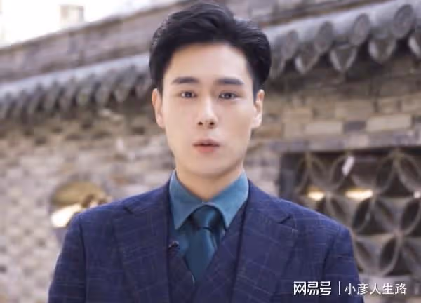 胡一天又一部民國劇來襲,張馨予實力助陣,驚喜的是張雲龍也在