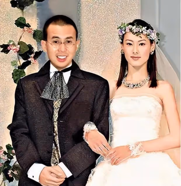 「只生孩子不結婚」的8位女星,看似灑脫淡然,實則吃盡了苦頭