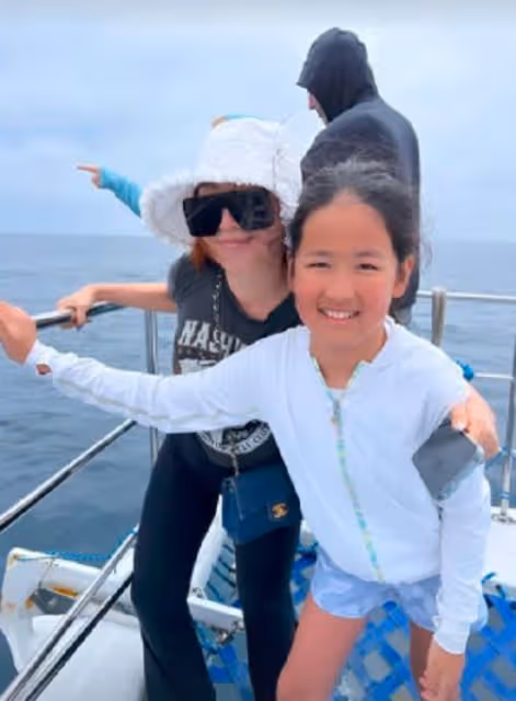 林熙蕾攜全家度假顏值逆齡,與富豪老公如隔代,倆女兒似媽顏值高