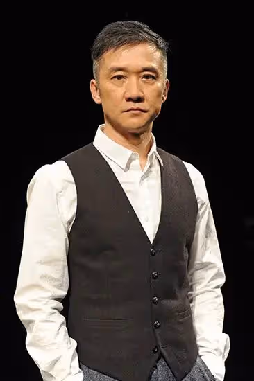 黃志忠與何音離婚11年後,一個孤苦伶仃,一個嫁許雲帆苦盡甘來