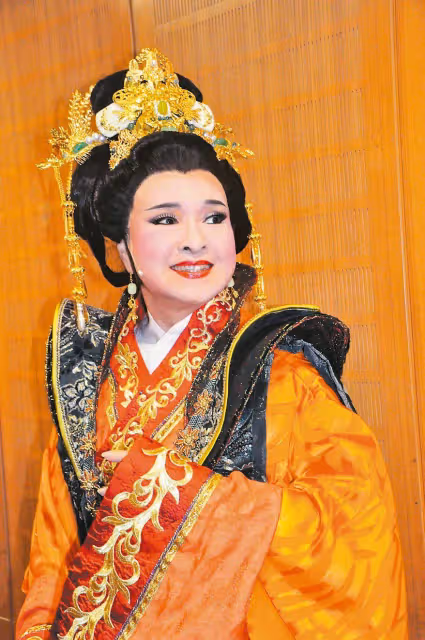 此生沒上過學！歌仔戲國寶「唱戲學做人處世」被富尪讚：會持家　自嘲不識字「卻努力交棒傳統」