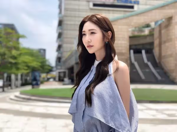 為父扛債養媽媽!曾莞婷「演本土劇被看不起」 熬成女神轉型「旗下有50名員工」笑喊:演八點檔又怎樣