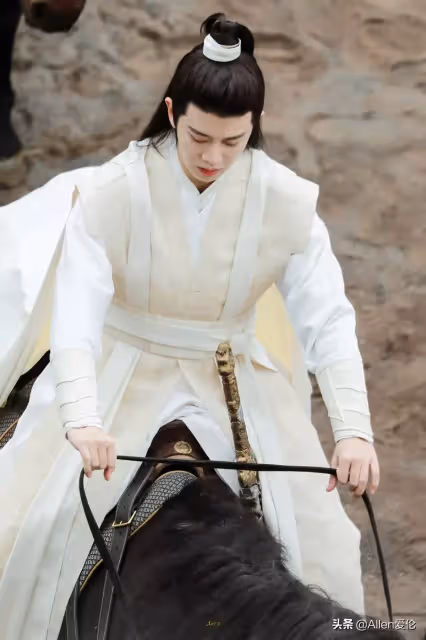 任嘉倫《無憂渡》作品故事與風格了解