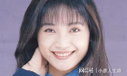 55歲還未婚未孕,把洋娃娃當「孩子」養的方季惟,藏著什麼秘密?