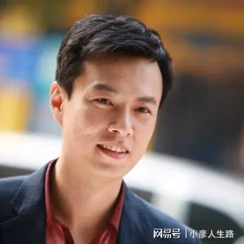 好男人朱鐵,出道多年不溫不火,一心一意對老婆恩愛12年令人羨慕