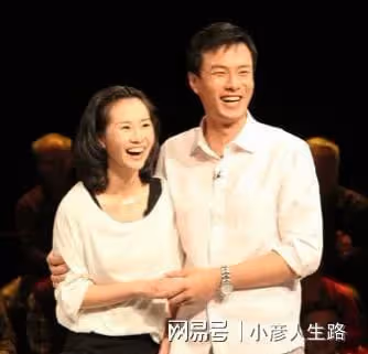 好男人朱鐵,出道多年不溫不火,一心一意對老婆恩愛12年令人羨慕