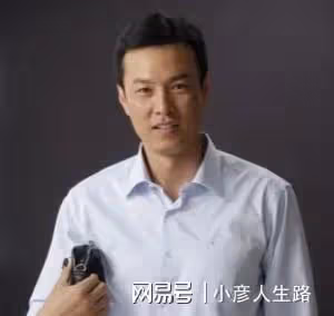 好男人朱鐵,出道多年不溫不火,一心一意對老婆恩愛12年令人羨慕