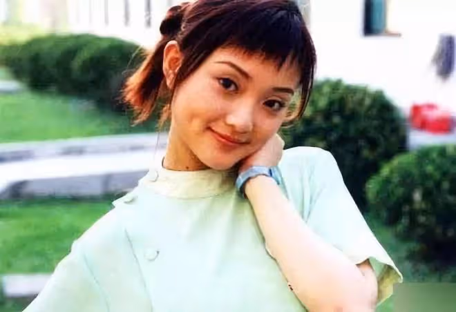 7年將2個男人迷得神魂顛倒,李小璐悲劇婚姻的始作俑者,是她親媽