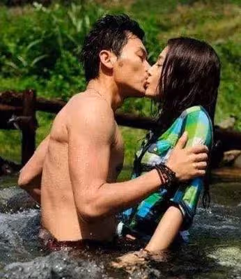 7年將2個男人迷得神魂顛倒,李小璐悲劇婚姻的始作俑者,是她親媽