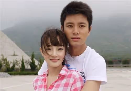 7年將2個男人迷得神魂顛倒,李小璐悲劇婚姻的始作俑者,是她親媽