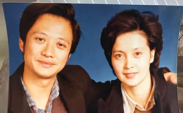 7年將2個男人迷得神魂顛倒,李小璐悲劇婚姻的始作俑者,是她親媽