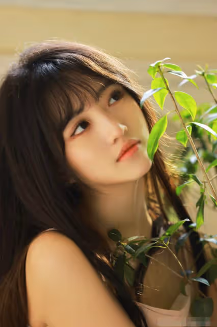 21歲女團成員收騷擾簡訊，去世父親遭惡意調侃，言語惡劣惹眾怒