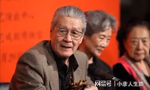 95歲藍天野病逝，濮存昕透露他生前最後時光，拒絕治療選擇陪家人