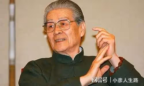 95歲藍天野病逝，濮存昕透露他生前最後時光，拒絕治療選擇陪家人
