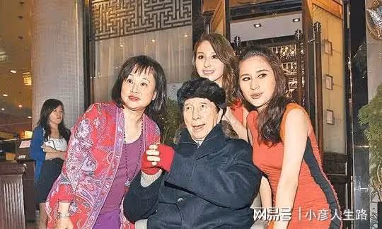 出身軍人世家，深受何鴻燊疼愛的藍瓊纓，離世前為子女留下400億