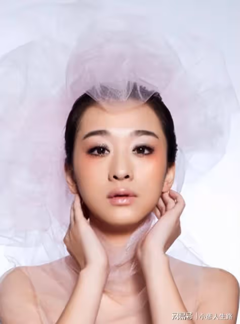 被贊菀菀類卿,退圈已久的穆婷婷霸氣回應:懷念什麼,我又沒死