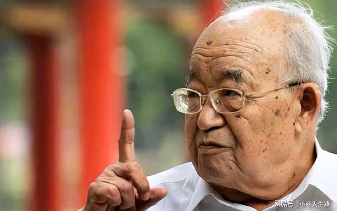 「詞界泰斗」喬羽:創作《我的祖國》,與妻子攜手68年,95歲逝世