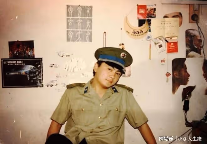 「錢掌柜」洪劍濤:娶8年初戀,48歲出軌已婚女,離婚後再娶前妻