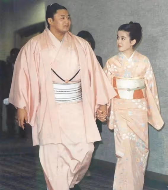 「昭和女神」悔婚輕生,被毒母送給大導演,46歲奪影后逆襲歸來