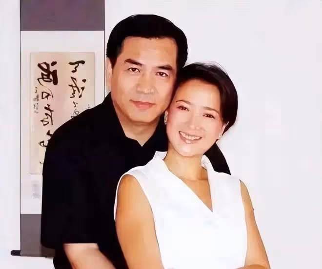 愛上同事、偷腥經紀人、給前夫潑髒水,明星們離婚的原因五花八門