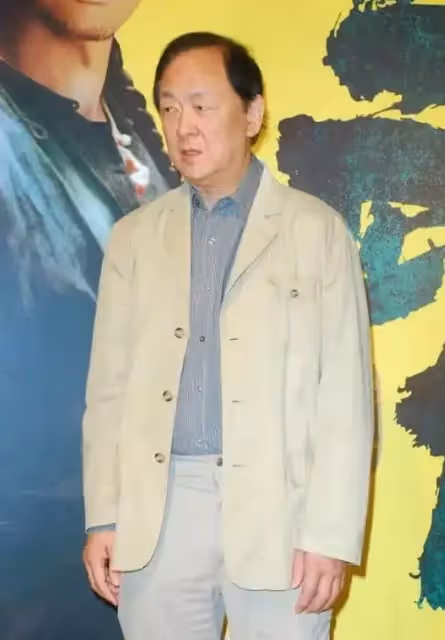 讓林青霞窮追不舍,謝賢都不敢得罪,王羽的一生究竟有多傳奇?