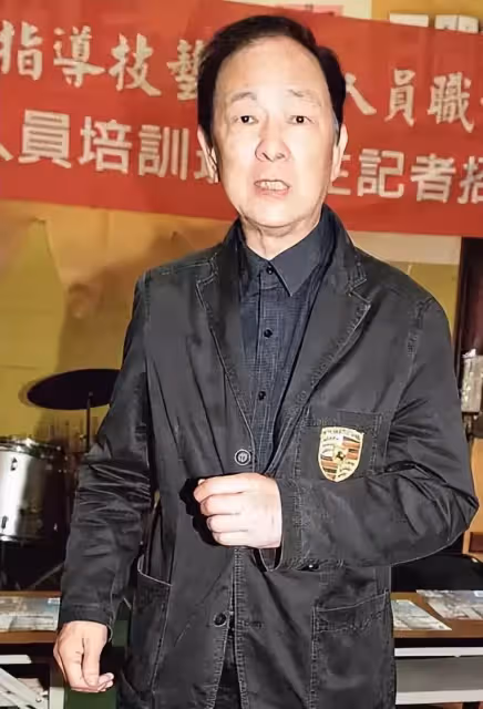讓林青霞窮追不舍,謝賢都不敢得罪,王羽的一生究竟有多傳奇?