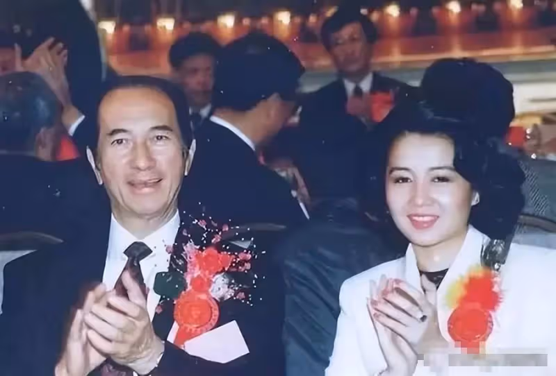 14歲當小妾,3個女兒都單身,到死沒抱上孫子,賭王二太心裡也苦