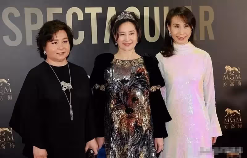 14歲當小妾,3個女兒都單身,到死沒抱上孫子,賭王二太心裡也苦