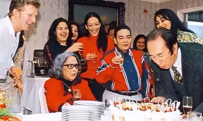 一生榮華富貴,兒女卻死的死瘋的瘋,她的人生無輸贏
