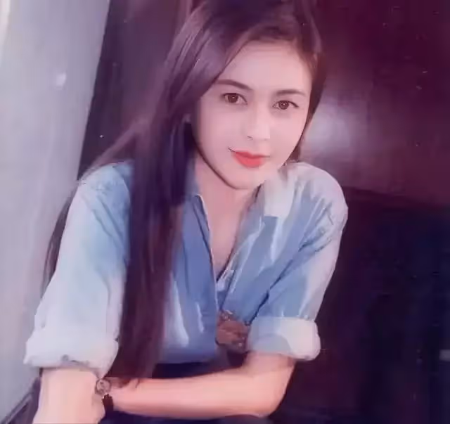 「玉女」關之琳:一個頂級白富美的黑化墮落史,她活成了自己最討厭的樣子