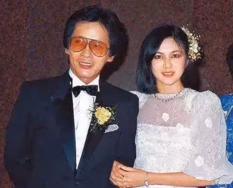 「玉女」關之琳:一個頂級白富美的黑化墮落史,她活成了自己最討厭的樣子
