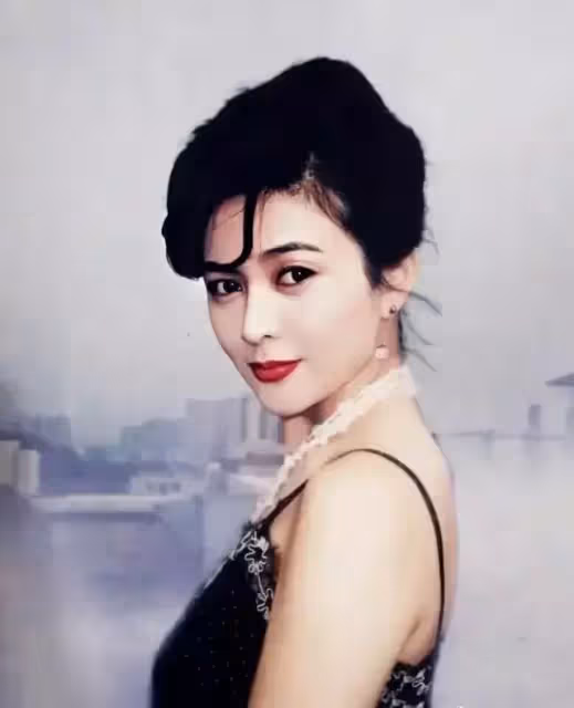 「玉女」關之琳:一個頂級白富美的黑化墮落史,她活成了自己最討厭的樣子