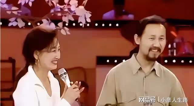 哈斯高娃：離婚後不再嫁人，她與騰格爾的婚姻到底受了多少委屈？
