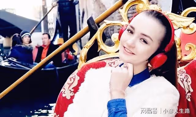 義大利混血女人，為愛定居中國成千萬網紅，國風造型頗有幾分姿色