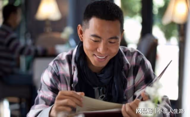 和谷智鑫相戀16年，生兩子也沒辦婚禮，阿斯茹真的幸福嗎？