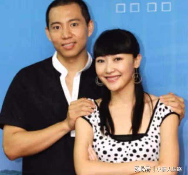 和谷智鑫相戀16年，生兩子也沒辦婚禮，阿斯茹真的幸福嗎？