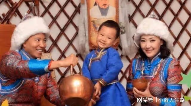 和谷智鑫相戀16年，生兩子也沒辦婚禮，阿斯茹真的幸福嗎？