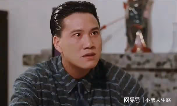 男演員徐海為現身小縣城,無戲可拍只能擺攤賣菜,如今已經37歲了