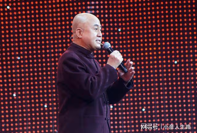 冷麵笑星方清平水平怎麼樣?他說過,我不愛笑但我能帶給觀眾歡笑