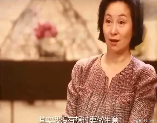 何超瓊:為家族嫁給不愛的許晉亨,一生難忘陳百強,60歲無兒無女